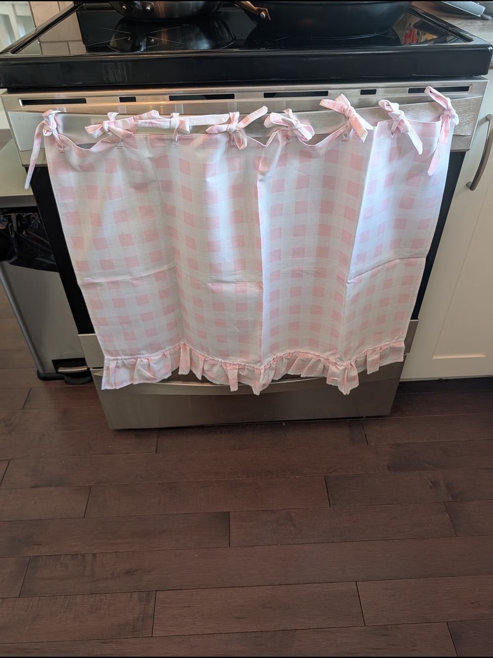 Pink Gingham Ruffled Stove Apron Panel